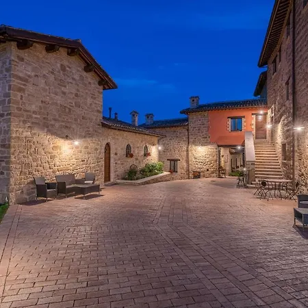 Beautiful In Camerino With Outdoor Swimming Pool, Wifi And 2 Bedrooms Holiday home Crispiero