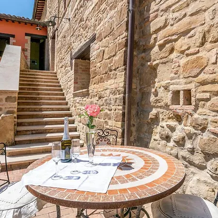 Holiday home Beautiful In Camerino With Outdoor Swimming Pool, Wifi And 2 Bedrooms *